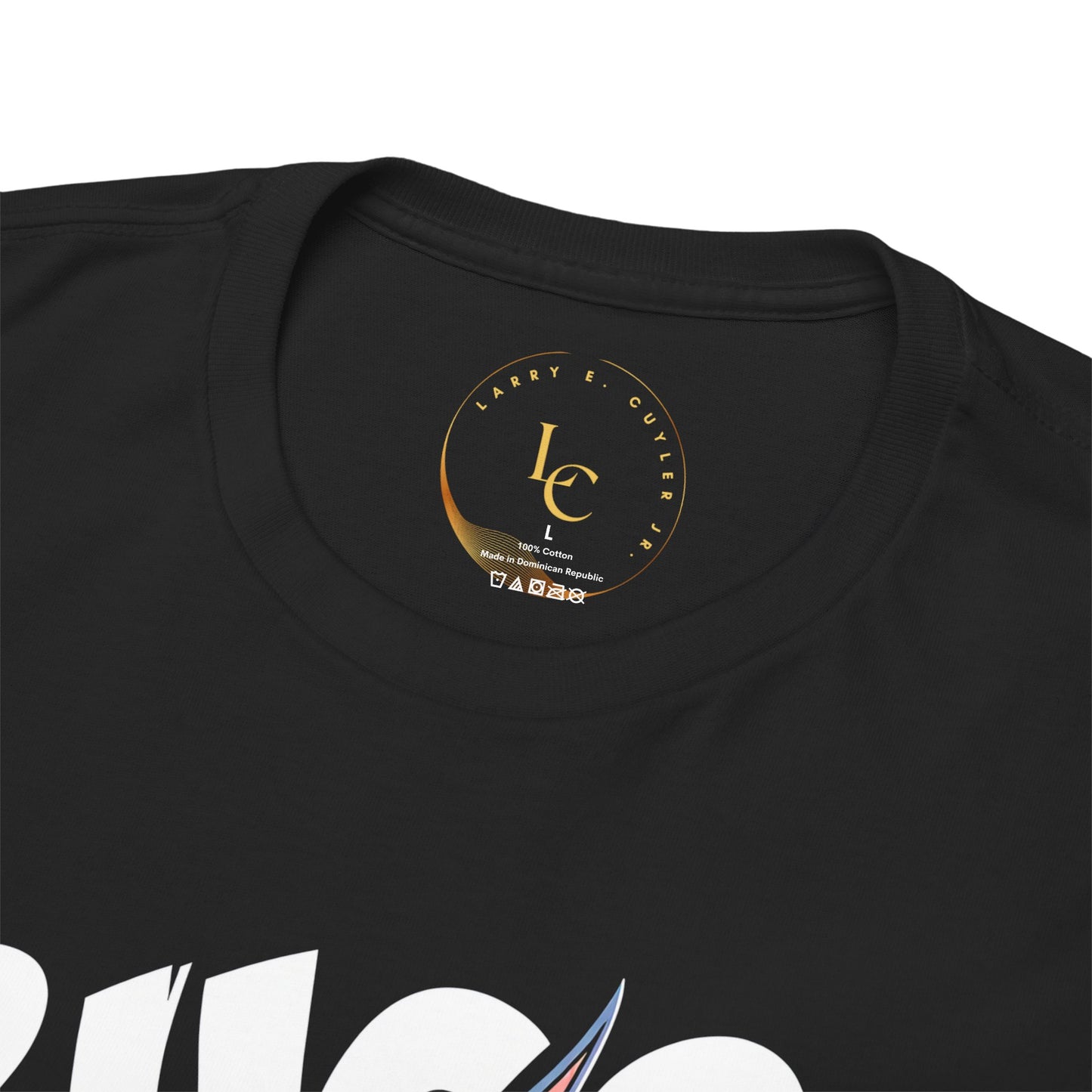 Buggs Bunny 'Carrot King' Graphic Tee — Retro Streetwear Cartoon T-Shirt